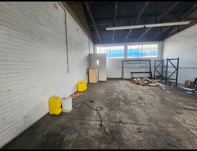 95M² WAREHOUSE TO LET IN WADEVILLE